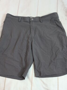 Tasc Men's Dark Gray Tailored Bamboo Performance Shorts size 32 Comfortable